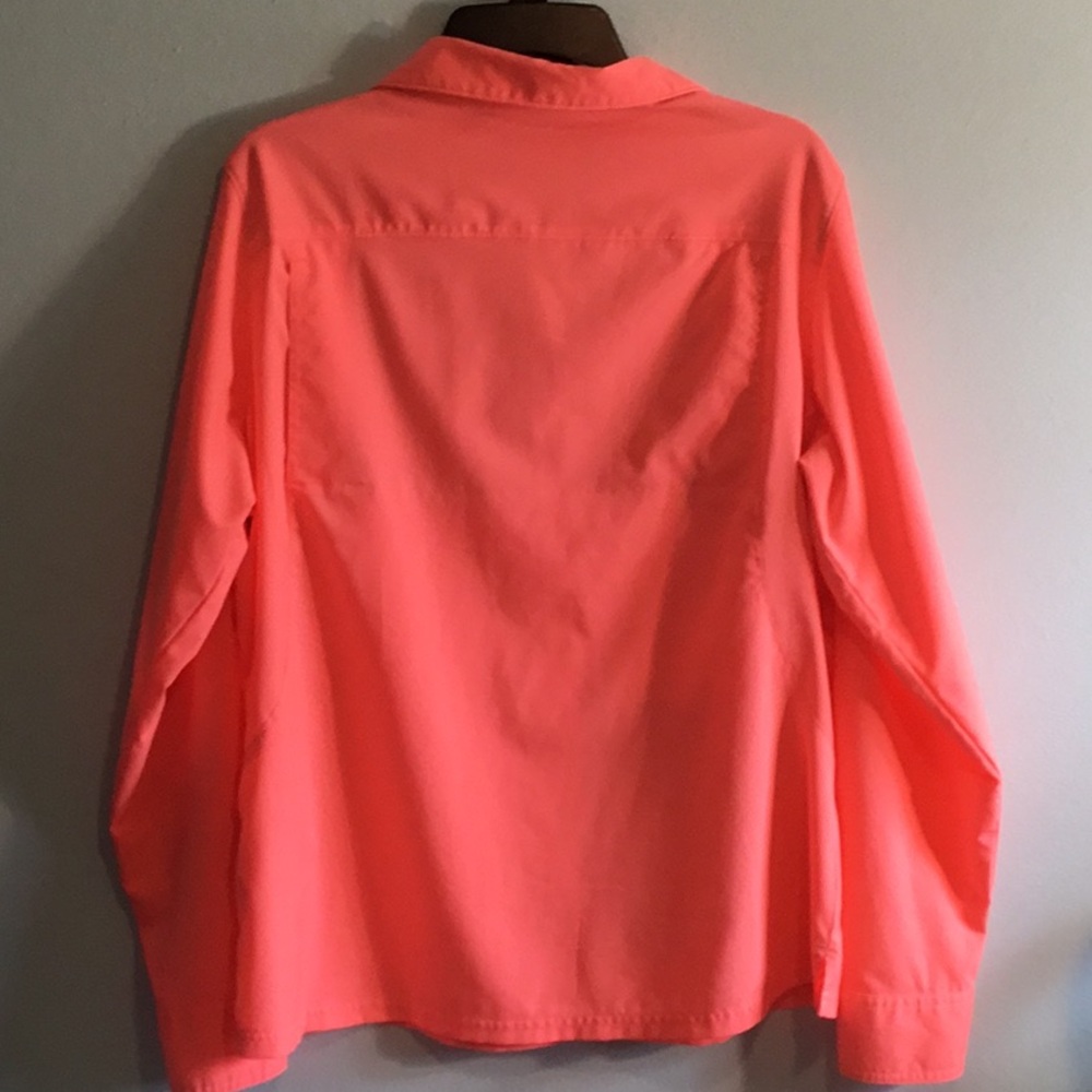 Columbia Women's Coral Button-Front Outdoor Shirt - Picture 3 of 10
